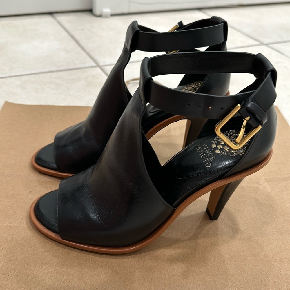 Vince Camuto Frasper Peep Toe Shootie 7M - 37 1/2